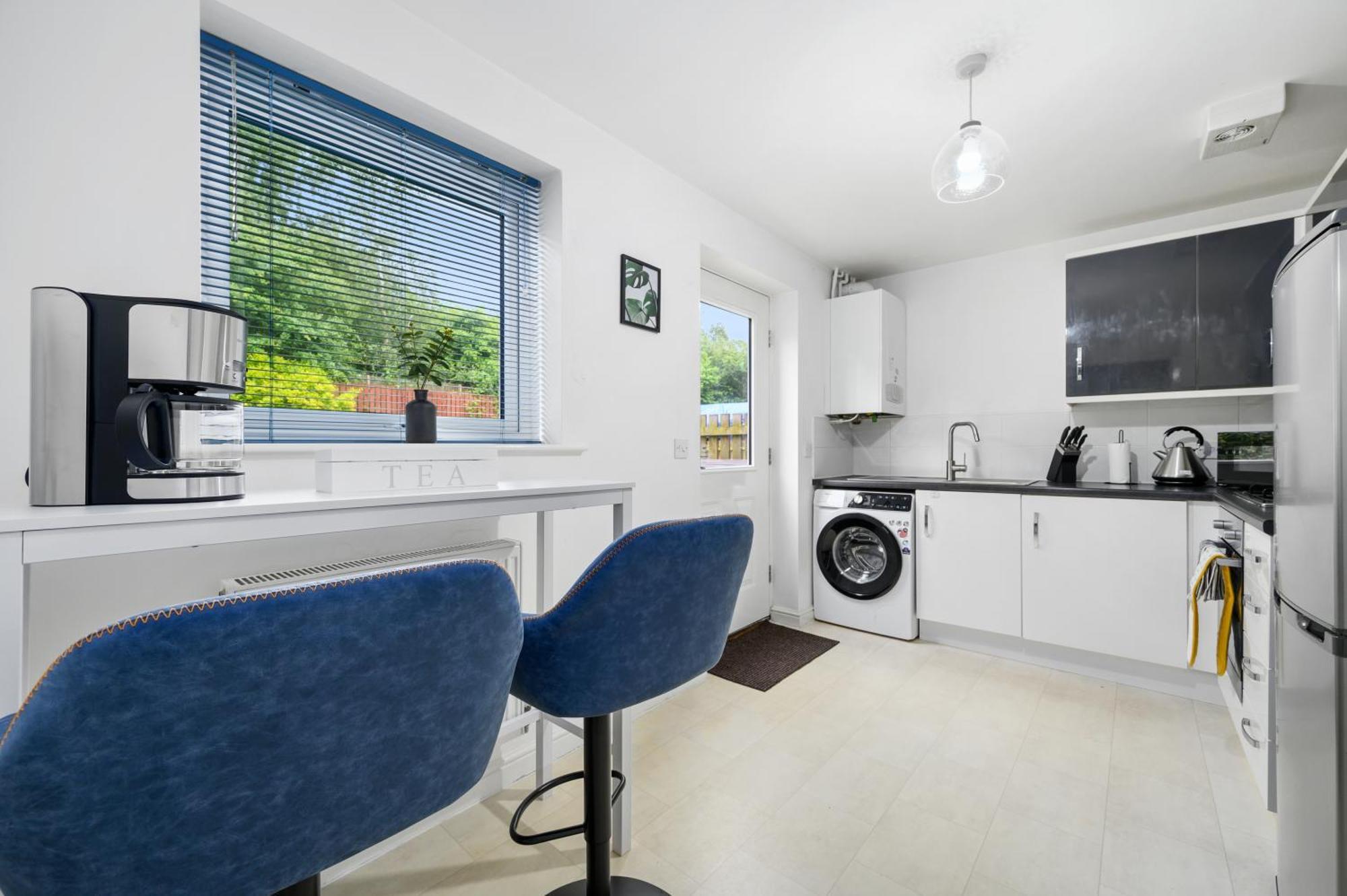 Comfy Stay 6Mins To Coop Live Arena, Etihad Stadium & City Centre With Wifi & Free Private Parking Манчестър Екстериор снимка